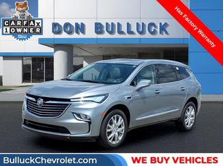 Used 2023 Buick Enclave Essence w/ Experience Buick Package FWD video 1