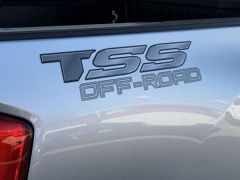 Used 2022 Toyota Tacoma SR w/ SR Convenience Package image 7