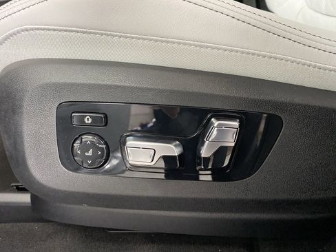 New 2026 BMW X7 xDrive40i image 9