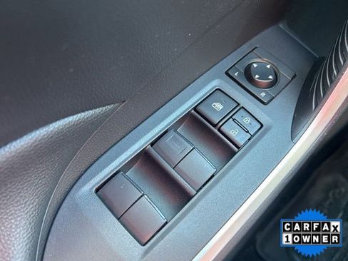 Used 2021 Toyota RAV4 XLE image 19