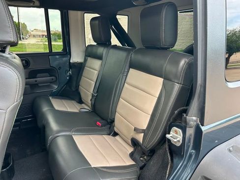 Used 2008 Jeep Wrangler Unlimited Sahara RWD image 7