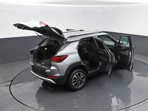 Used 2025 Chevrolet TrailBlazer LT image 25