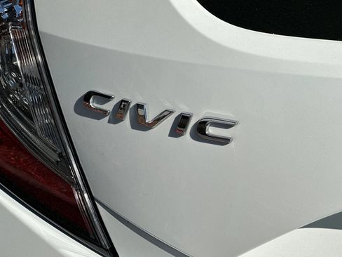 Used 2018 Honda Civic Sport Touring image 21