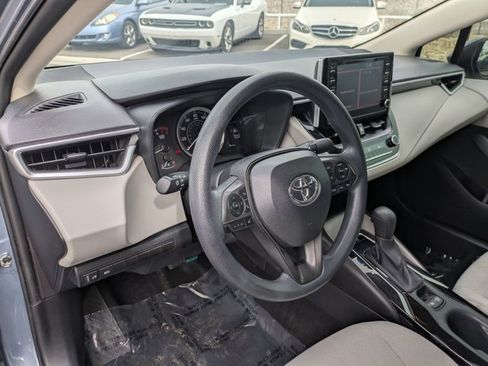 Used 2020 Toyota Corolla LE image 10