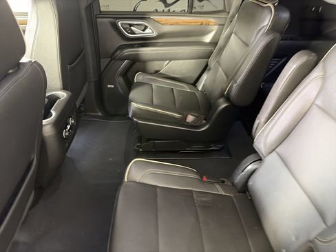 Used 2023 Chevrolet Tahoe Premier AWD/4WD image 22