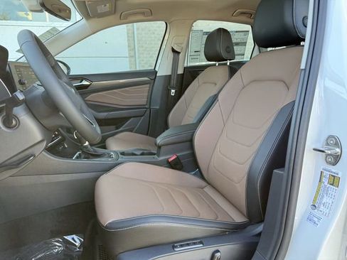 New 2026 Volkswagen Jetta SEL FWD image 21