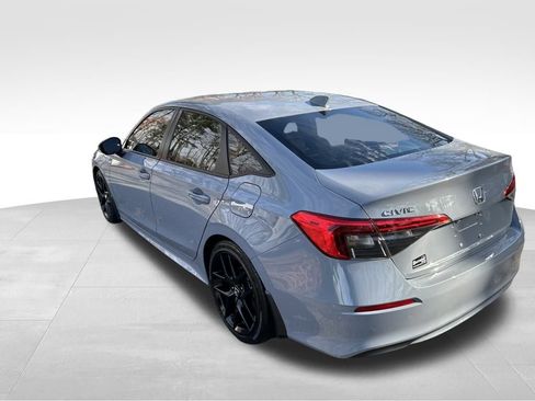 Used 2024 Honda Civic Sport image 3