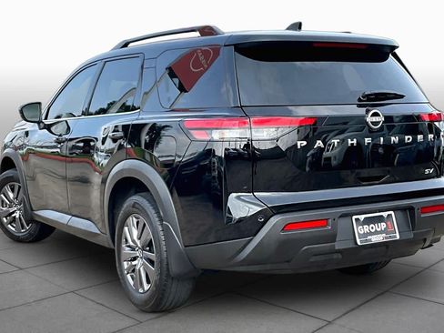 Certified 2024 Nissan Pathfinder SV FWD image 11