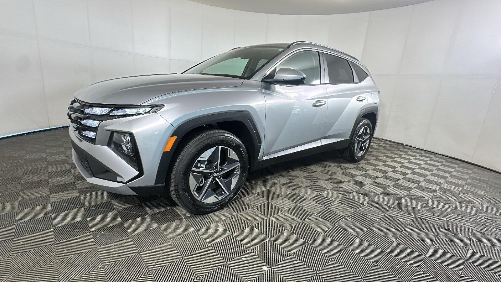 Certified 2026 Hyundai Tucson SEL Plus AWD/4WD image 8