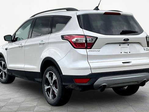 Used 2018 Ford Escape SEL w/ Ford Safe & Smart Package AWD/4WD image 4