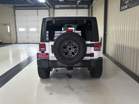 Used 2018 Jeep Wrangler Altitude image 8