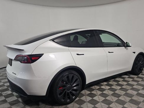 Used 2023 Tesla Model Y Long Range AWD/4WD image 4