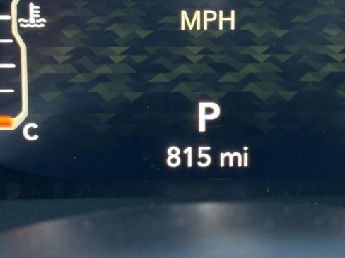 New 2026 Jeep Gladiator Mojave w/ Technology Group image 32