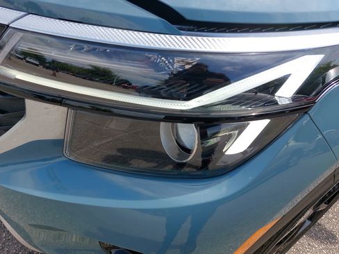 Used 2024 Kia Seltos EX FWD image 29