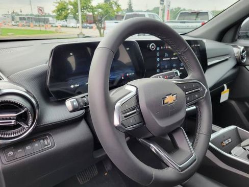 New 2027 Chevrolet Equinox LT w/ Convenience Package II AWD/4WD image 10