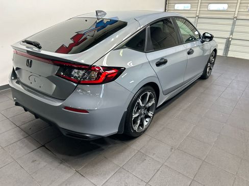 Used 2025 Honda Civic Sport Touring image 3