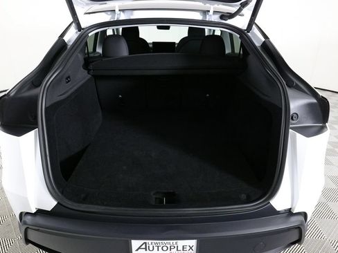 Used 2026 Tesla Model Y Long Range AWD/4WD image 12