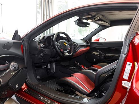 Used 2019 Ferrari 488 Pista Coupe image 30