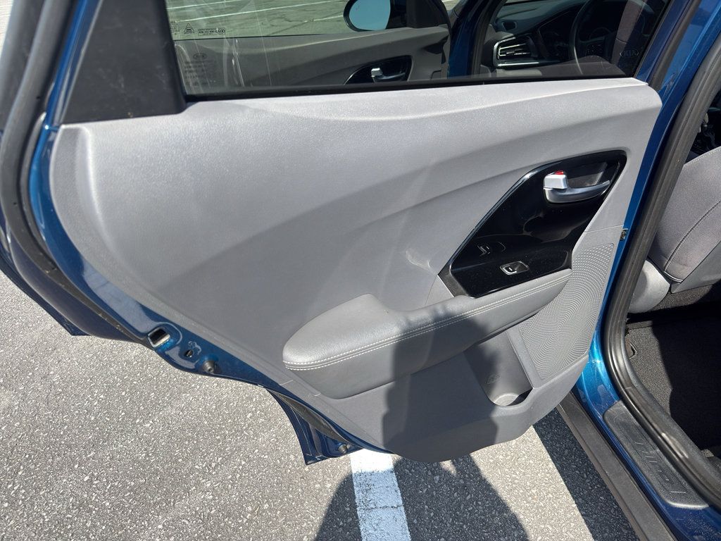 Used 2021 Kia Niro LXS FWD image 18