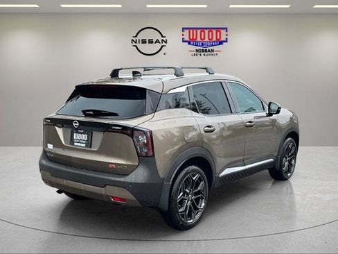 New 2026 Nissan Kicks SR w/ Cold Weather Package AWD/4WD image 3