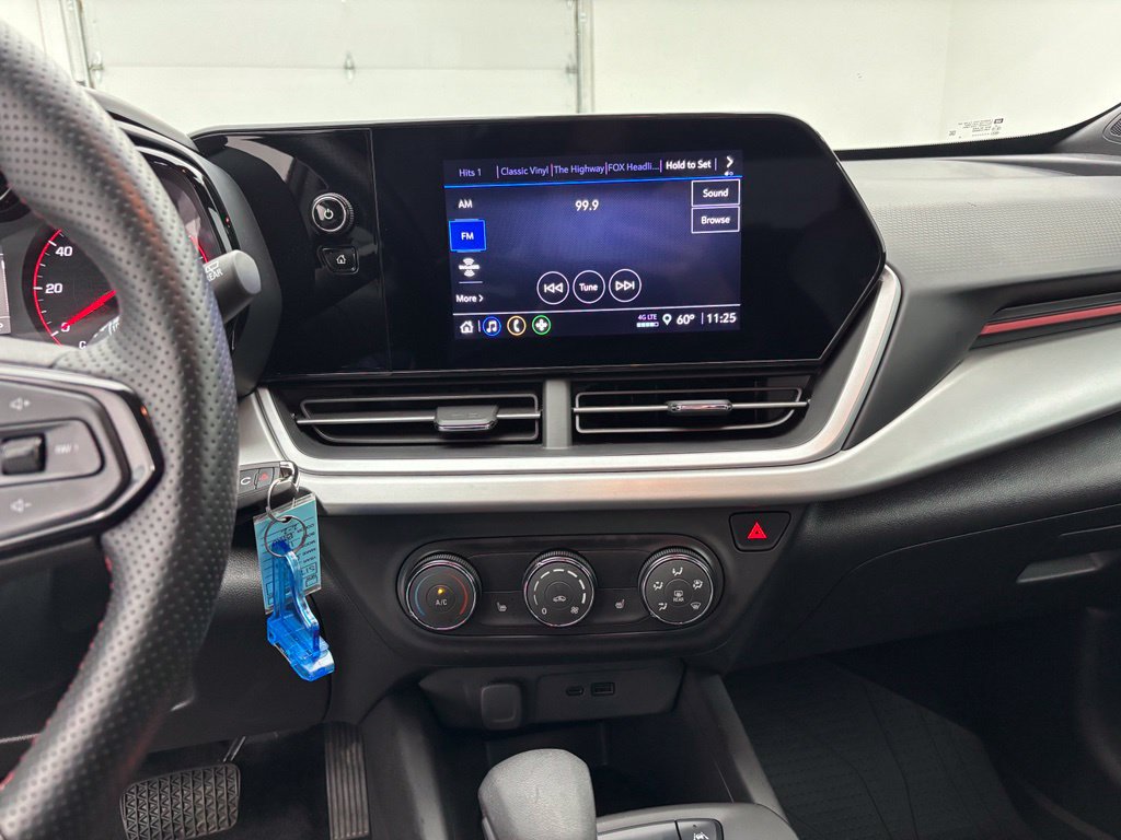 Used 2024 Chevrolet Trax RS w/ Driver Confidence Package FWD image 27
