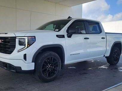 Used 2023 GMC Sierra 1500 Pro w/ Graphite Edition