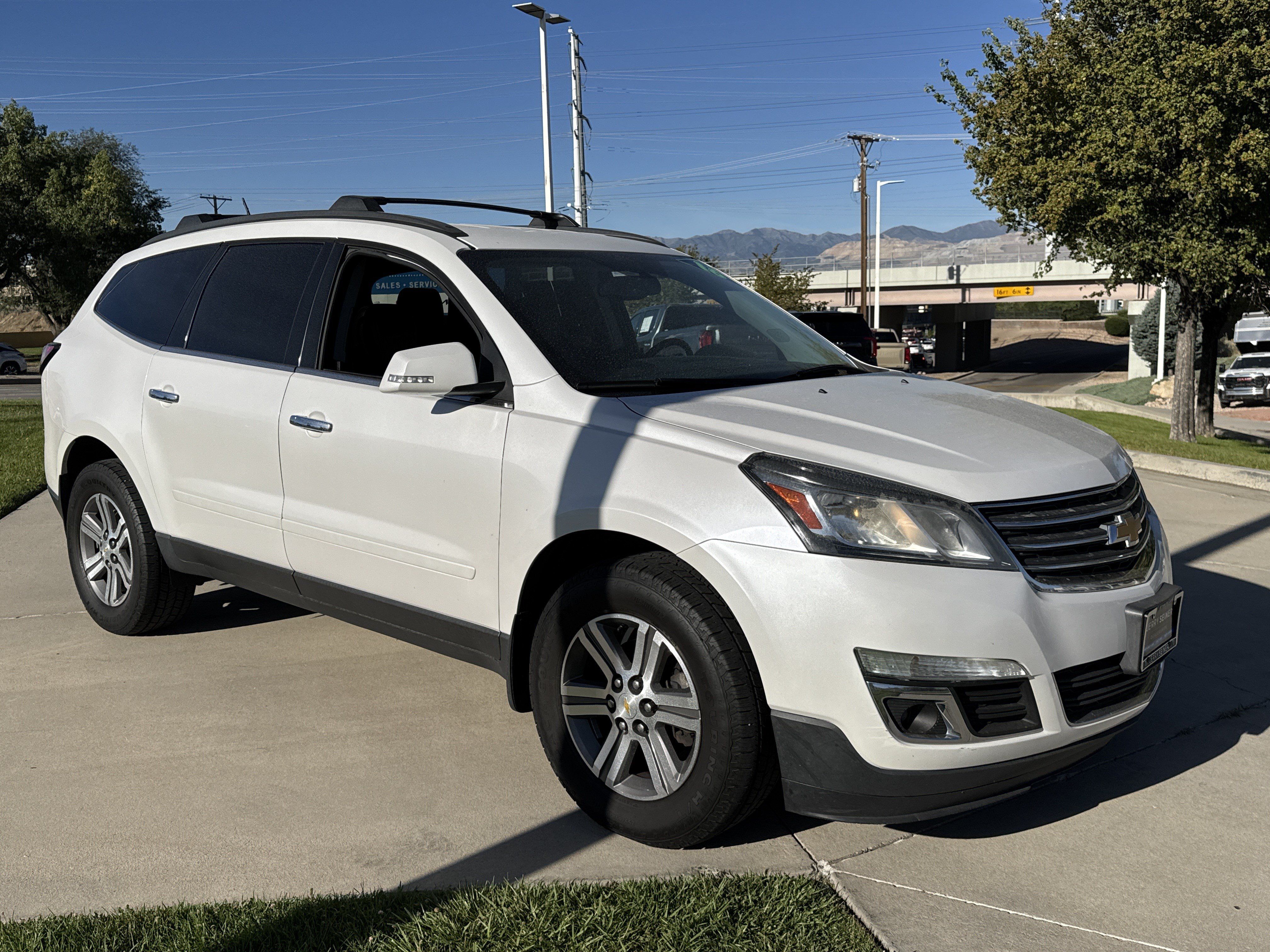 Used 2016 Chevrolet Traverse LT AWD/4WD image 7