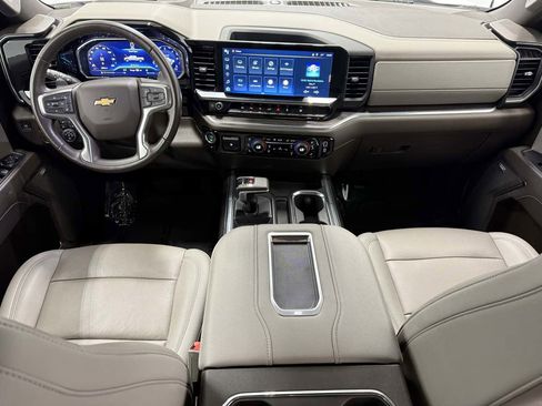 Used 2022 Chevrolet Silverado 1500 LTZ image 14