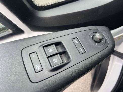 Used 2025 RAM ProMaster 2500 w/ Convenience Group FWD image 27