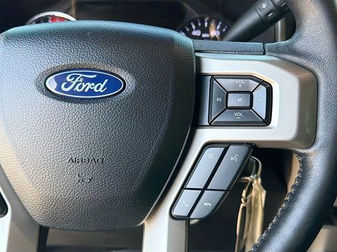 Used 2018 Ford F250 Lariat w/ Chrome Package image 35