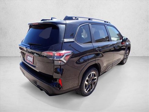 Certified 2025 Subaru Forester Limited w/ Popular Package #1 AWD/4WD image 4