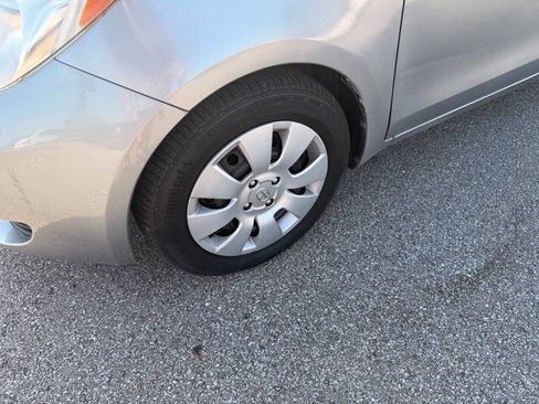 Used 2008 Toyota Yaris 2-Door Hatchback FWD image 15