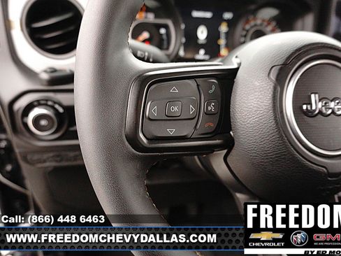 Used 2024 Jeep Wrangler Unlimited Sport AWD/4WD image 24