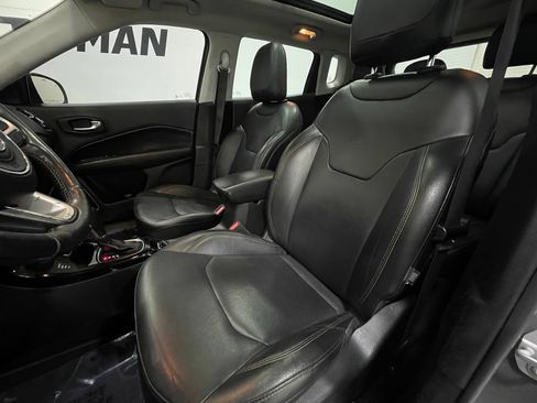 Used 2019 Jeep Compass Limited w/ Safety & Security Group AWD/4WD image 14