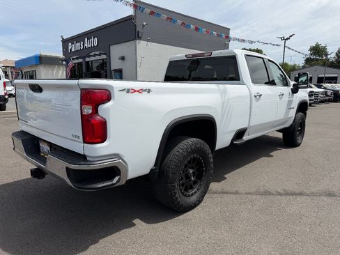 Used 2022 Chevrolet Silverado 3500 LTZ w/ Z71 Off-Road Package AWD/4WD image 8