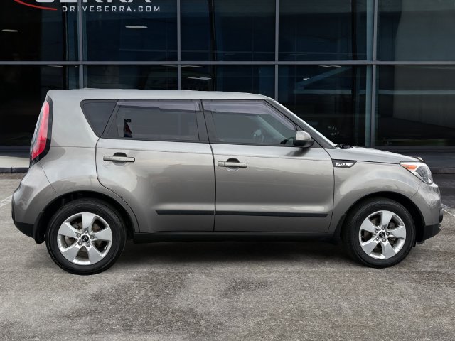 Used 2017 Kia Soul w/ Convenience Package FWD image 6