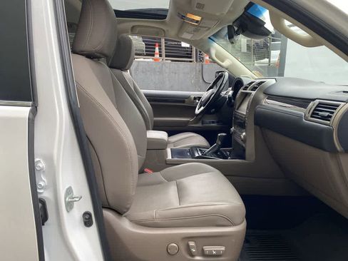 Used 2020 Lexus GX 460 Premium AWD/4WD image 19