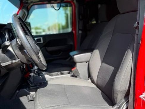 Used 2020 Jeep Gladiator Sport w/ Quick Order Package 24S AWD/4WD image 5