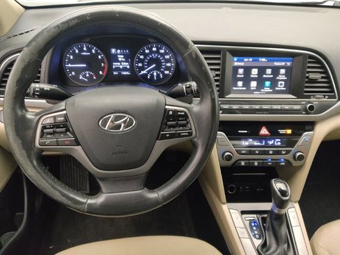 Used 2018 Hyundai Elantra Value Edition FWD image 22
