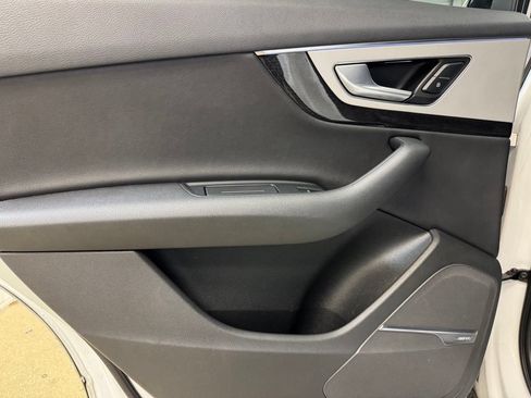 Used 2018 Audi Q7 2.0T Premium Plus AWD/4WD image 18