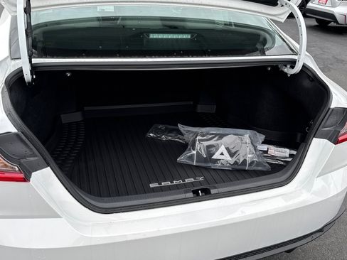 Certified 2026 Toyota Camry SE image 9