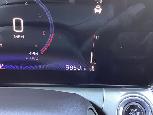 Used 2025 Chevrolet Trax LT w/ Driver Confidence Package image 3