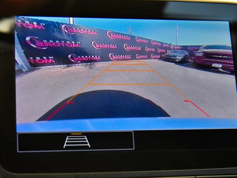 Used 2024 Chevrolet Malibu LT FWD image 18