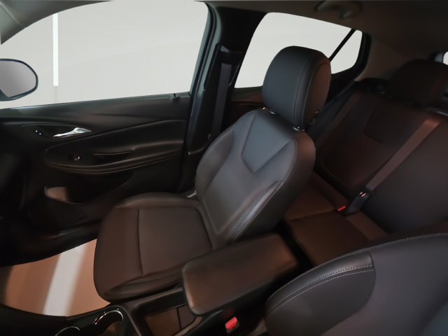 Used 2022 Buick Encore GX Preferred w/ Cold Weather Comfort Package FWD image 22