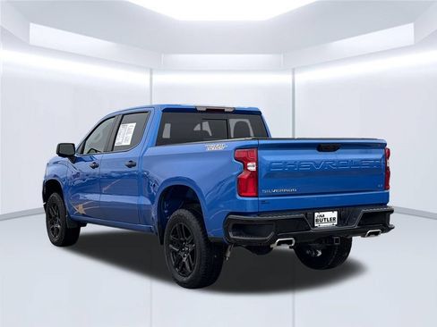 Used 2025 Chevrolet Silverado 1500 LT Trail Boss w/ Convenience Package II AWD/4WD image 5