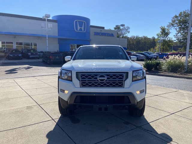 Used 2022 Nissan Frontier SV w/ Technology Package AWD/4WD image 3