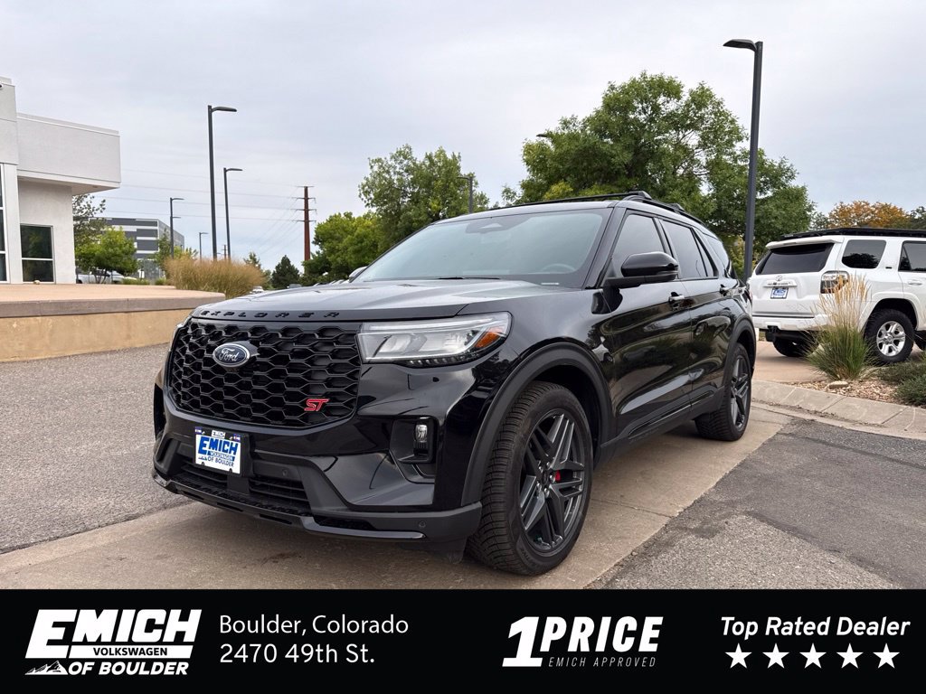 Used 2025 Ford Explorer ST AWD/4WD image 1