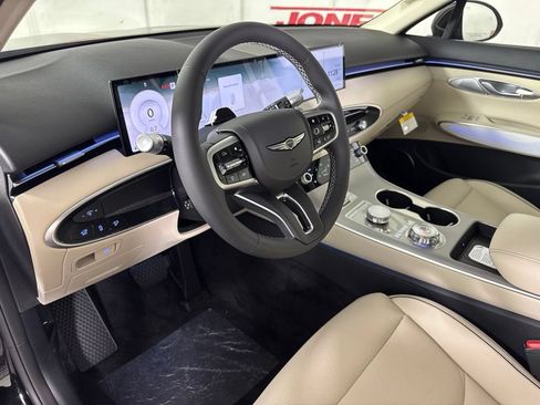 New 2026 Genesis GV70 2.5T Advanced w/ G1 Accessory Package AWD/4WD image 3
