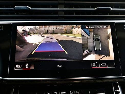 Used 2025 Audi Q7 3.0T Premium w/ Convenience Package image 37