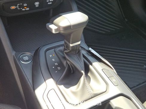 New 2026 Kia K4 FWD image 19